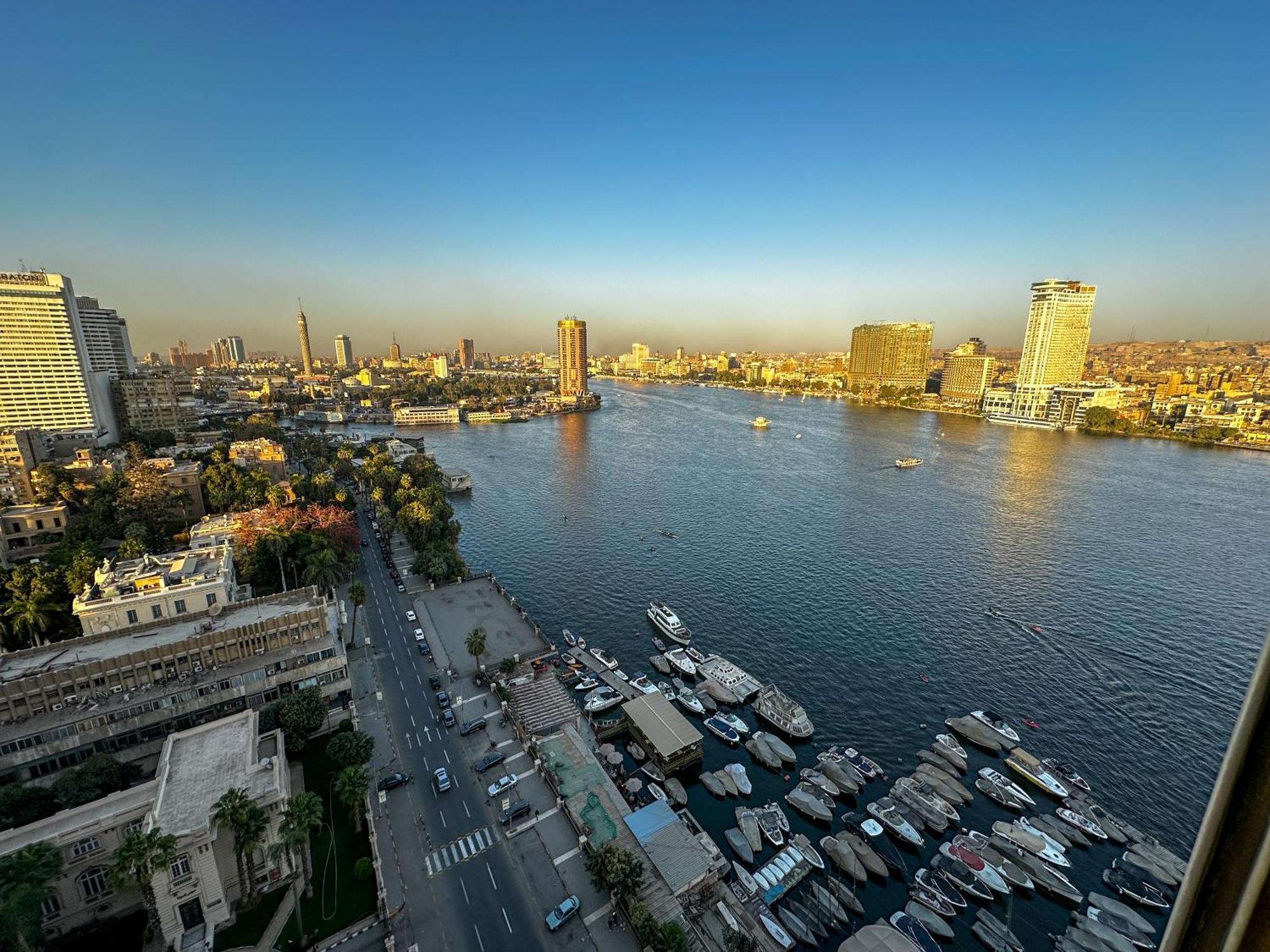78 Nile Street- Doki -giza Kairo